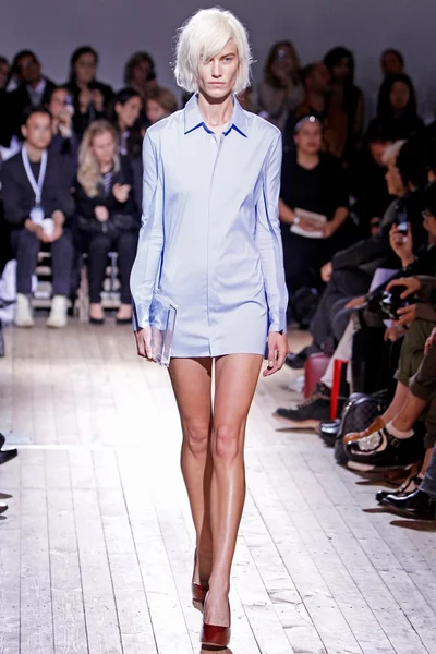 Look 1